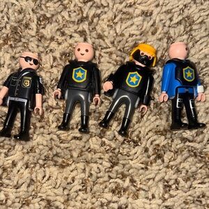 PlayMobil Police Figures Set l-As Is